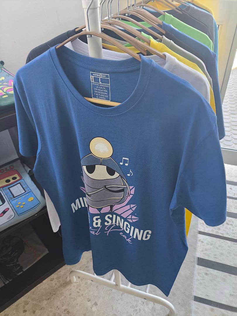 Camiseta Myla Hollow Knight - L - Imagen 2